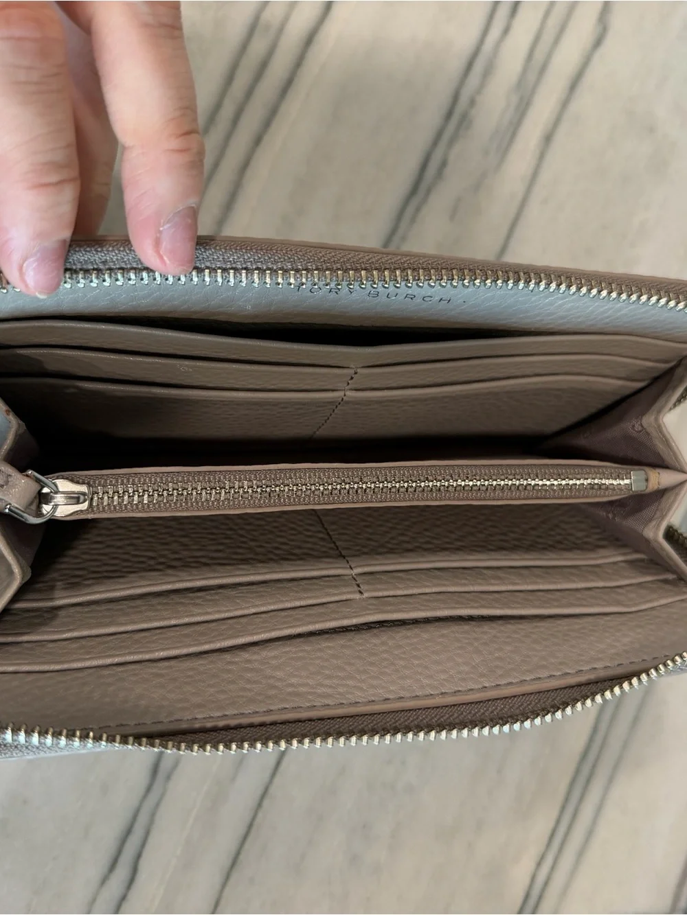 Tory Burch Pebbled Zip Continental Wallet in Light Taupe